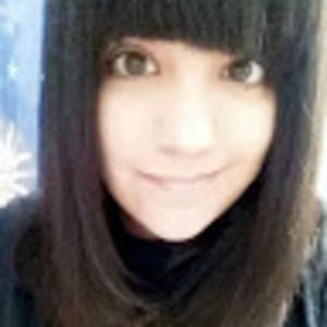 Meet your Posher, Caitlin